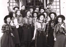 Jämsän yhteiskoulun penkinpainajaset vuonna 1949