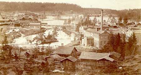 Picture post card from the early 1900s. Patalankoski and the old paper mill.