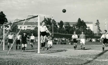 Jämsänkosken Pallokentällä pelattiin nurmella jo yli 50 vuotta sitten.