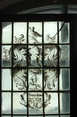  Tuomari Henrik Daavidinpoika (Henrich Davidson) lahjoitti virhertävästä lyijylasista valmistetun ja maalauksin koristellun ikkunan vuonna 1684 valmistuneeseen, sittemmin purettuun Jämsän ristikirkkoon. Jämsän kirkkomuseo.